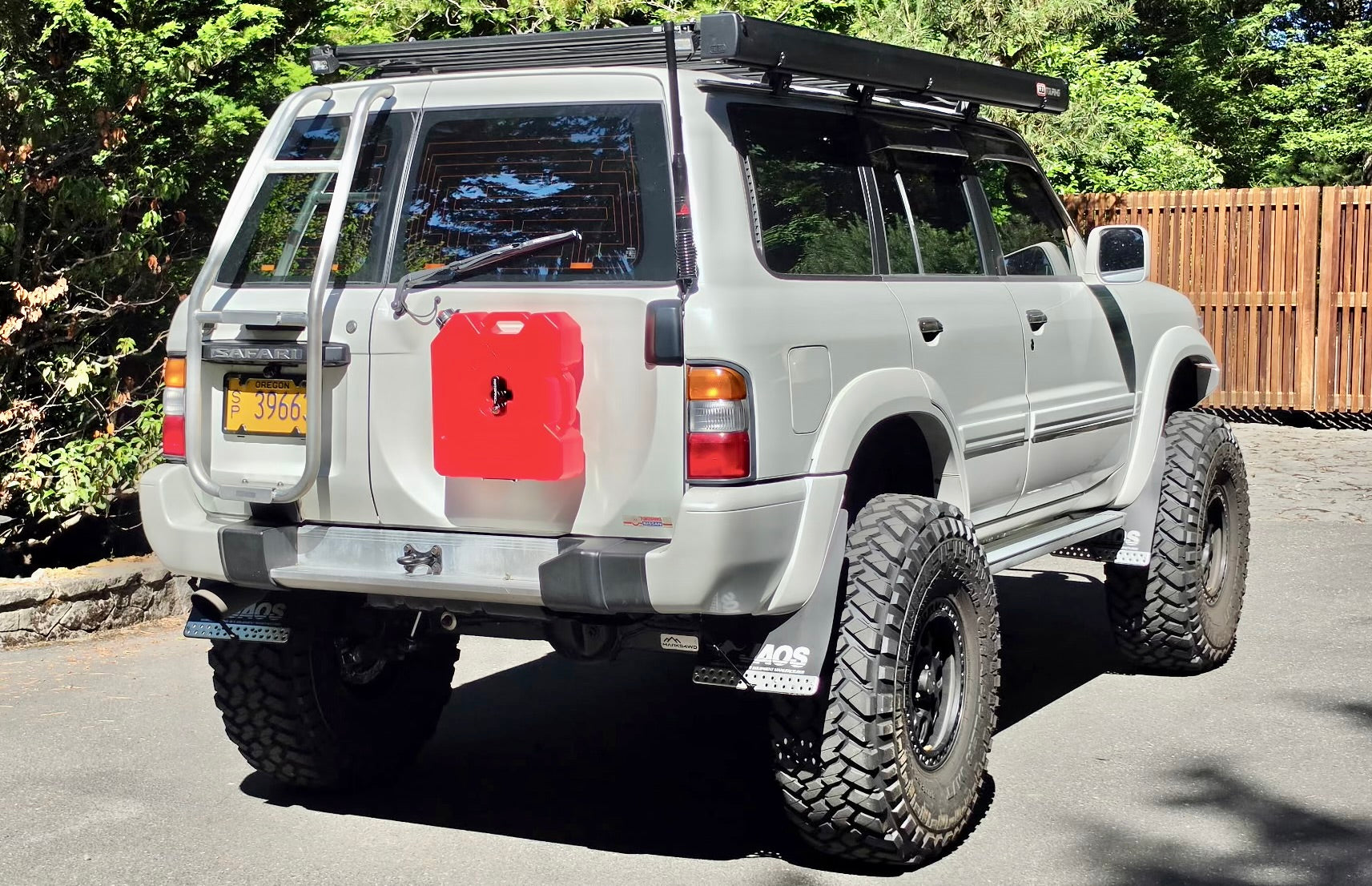 Nissan Patrol Y61 Rotopax Mount - Spare Tire location