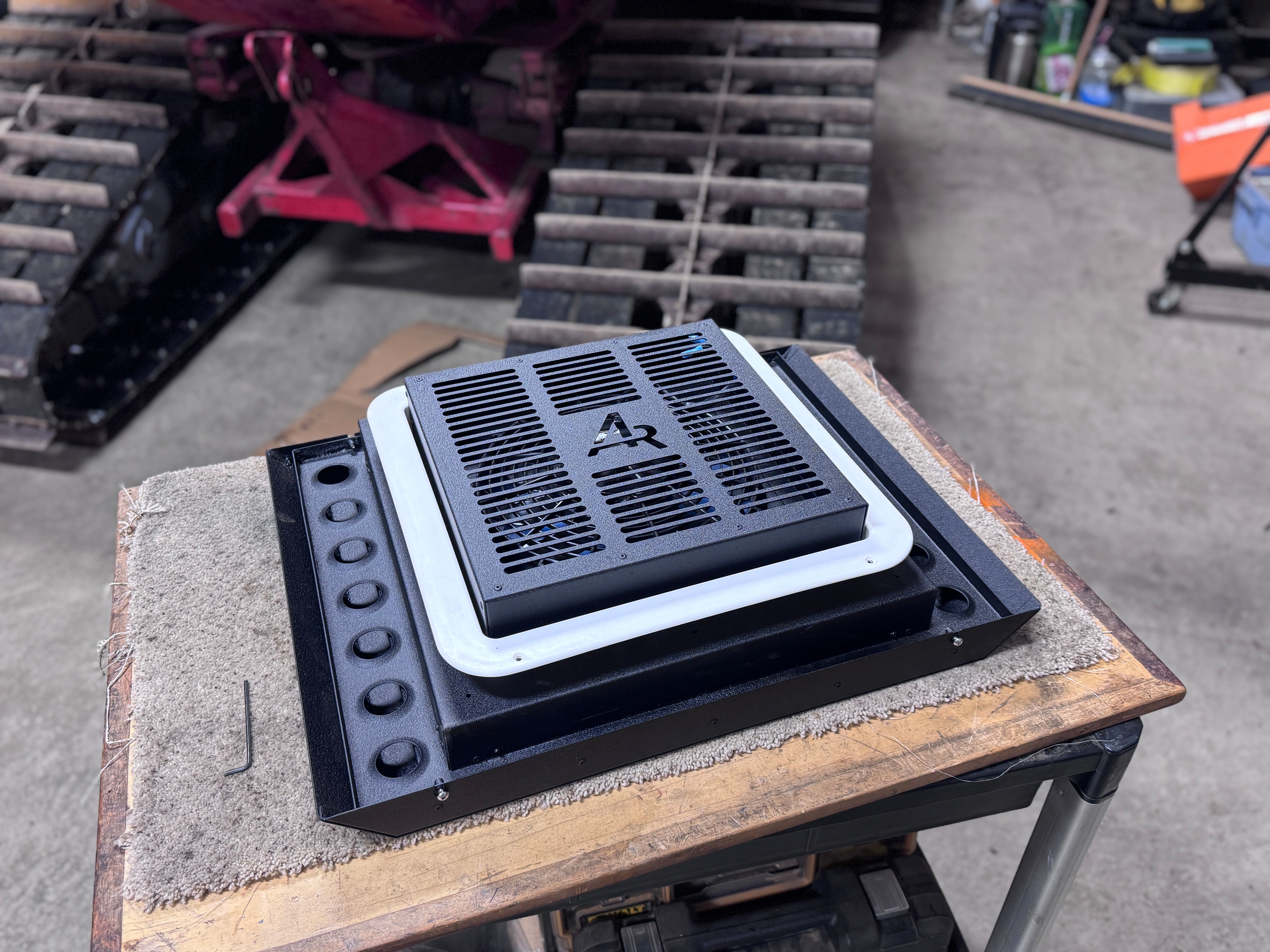 Low-Profile DustBox™ Pressurization System
